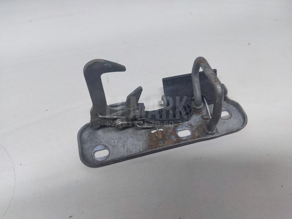Крючок капота 1K0823480 VAG