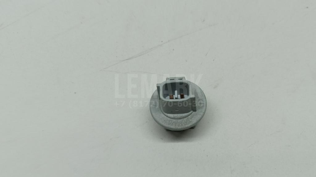 Патрон лампы 9007560028 Toyota