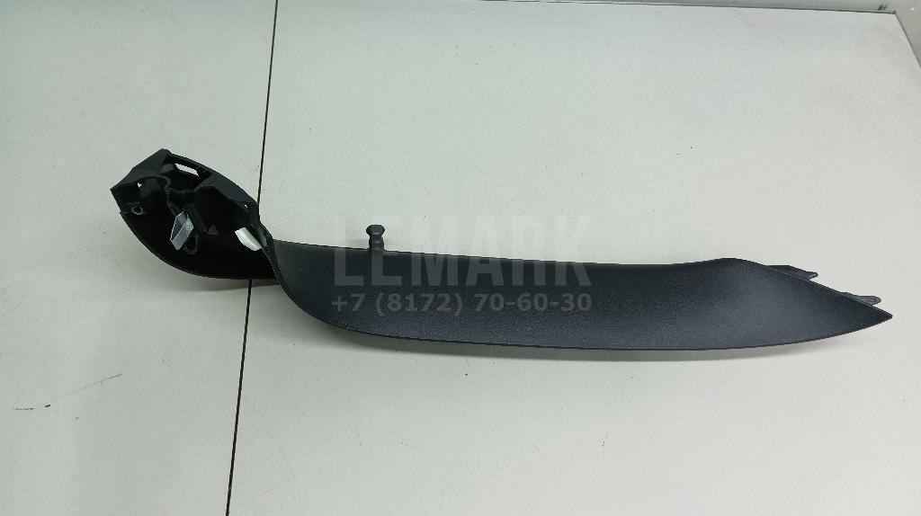 Обшивка двери багажника 5N0867703B82V VAG