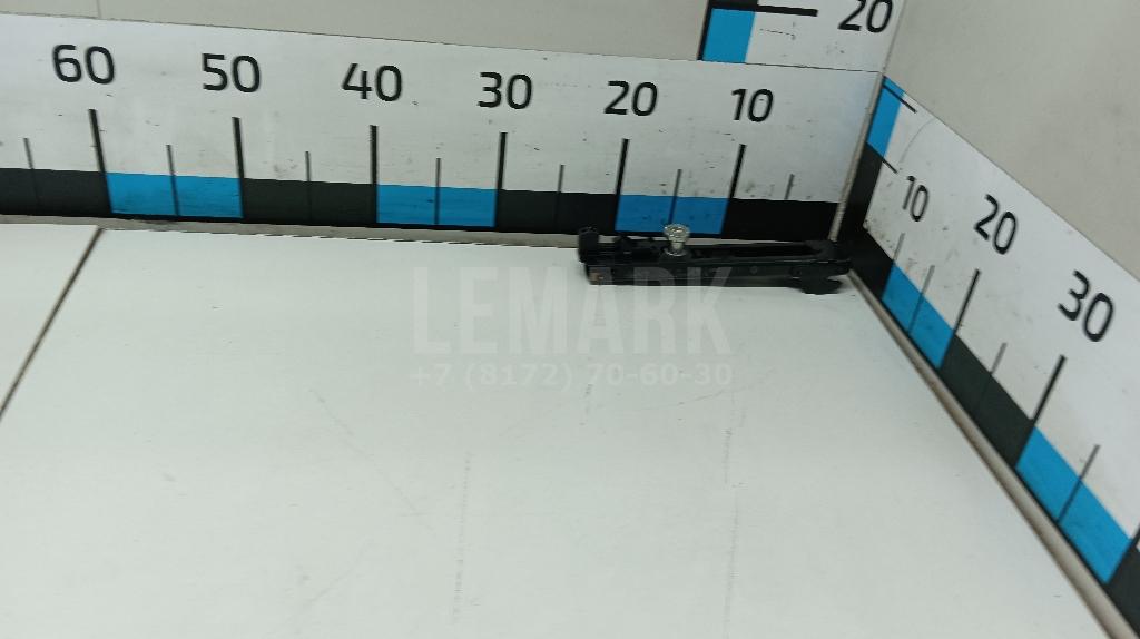 Механизм регулировки ремня безопасности 1T0857819B VAG