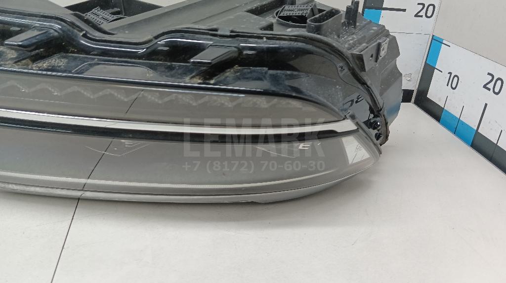 Фара правая 5NC941114E VAG