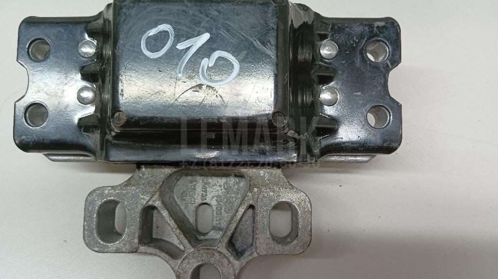 Опора КПП левая 3C0199555R VAG