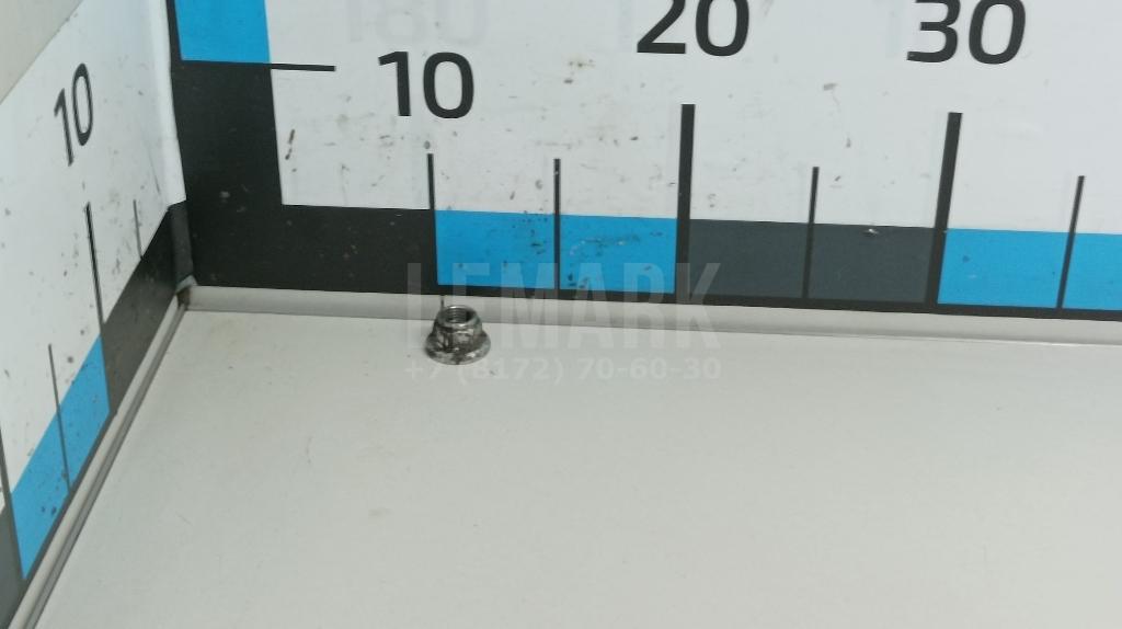 Гайка переднего амортизатора 54588JP00D Nissan