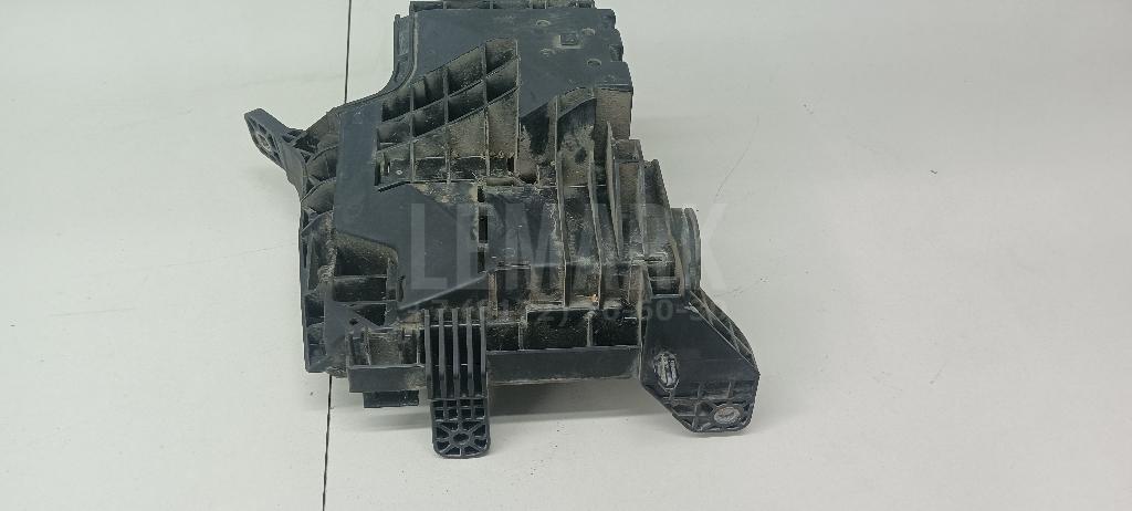 Корпус блока предохранителей 919502H010 Hyundai-Kia