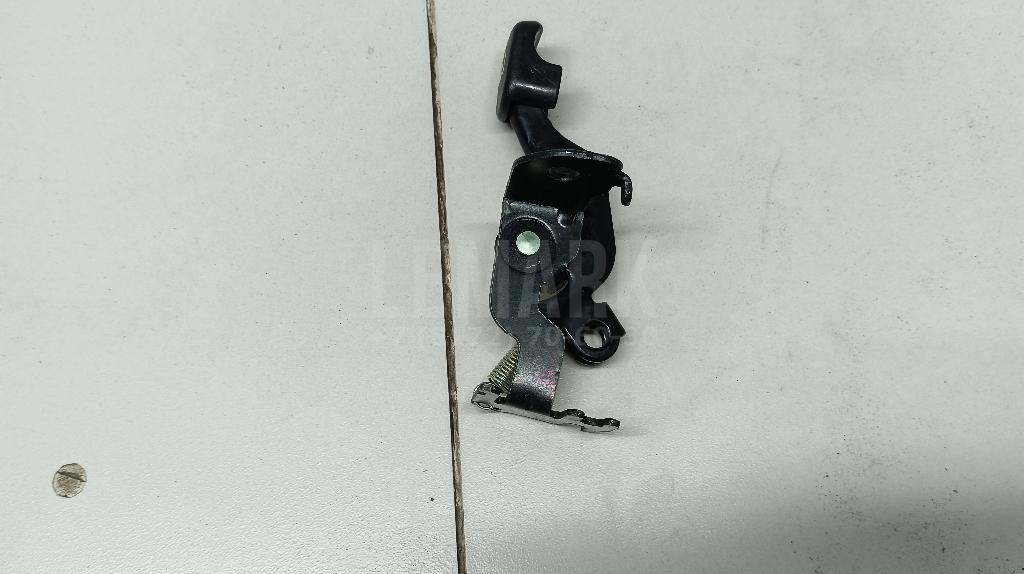 Ручка открывания лючка бензобака 815702H001 Hyundai-Kia