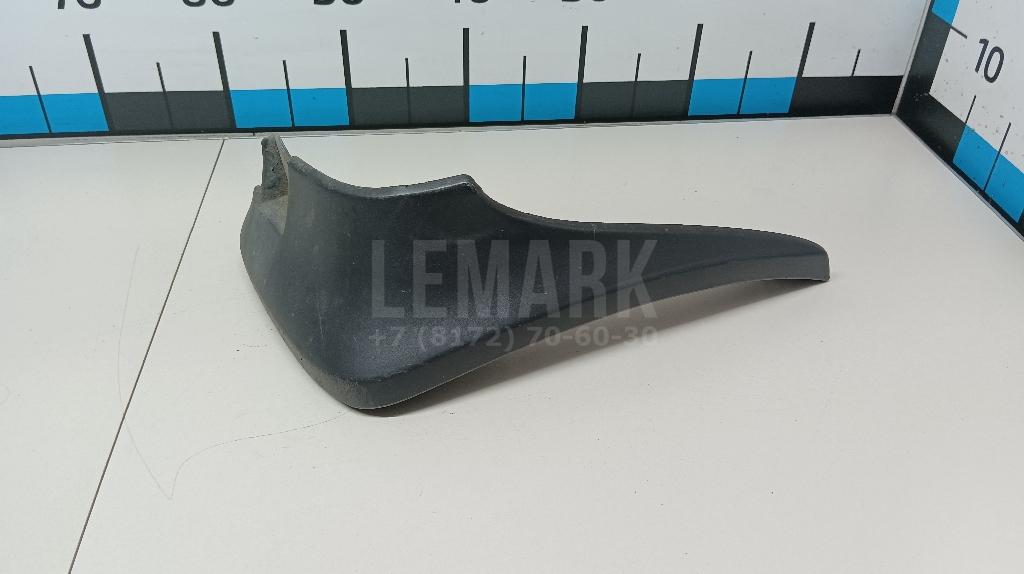 Брызговик задний правый 868422S000 Hyundai-Kia