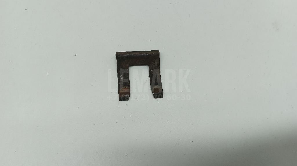 Крепление тормозного шланга 462062J00A Nissan