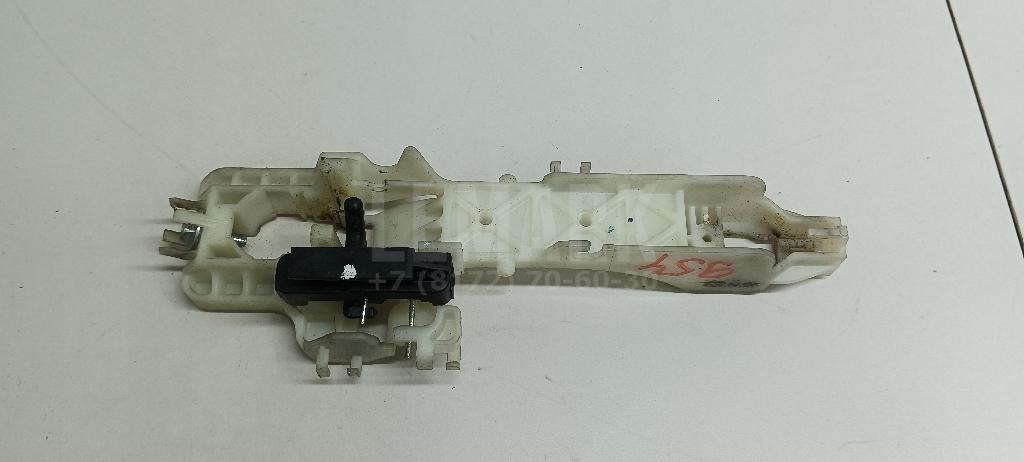 Кронштейн ручки 826553W000 Hyundai-Kia