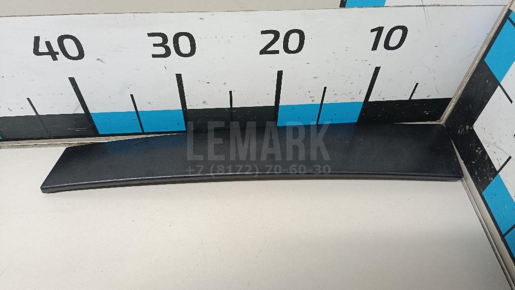 Накладка двери передней правой 1675419 Ford