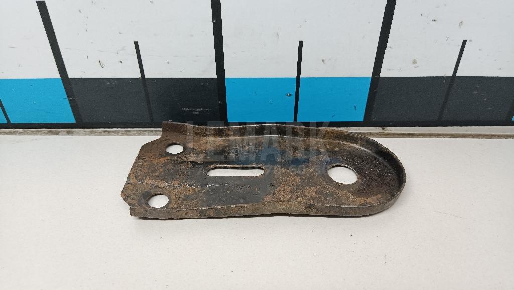 Кронштейн передней балки 3M51R42330AE Ford