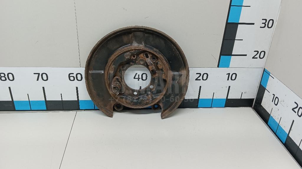 Щит опорный задний правый 44020CY001 Nissan