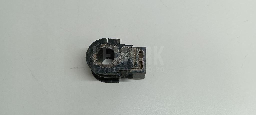 Втулка (сайлентблок) переднего стабилизатора 54613JD02A Nissan