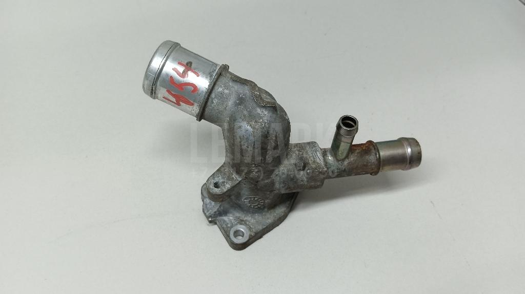 Фланец двигателя системы охлаждения 256002B003 Hyundai-Kia