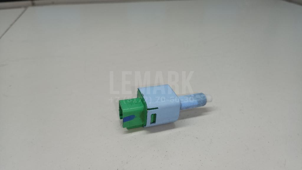 Датчик включения стопсигнала 8614A111 Mitsubishi