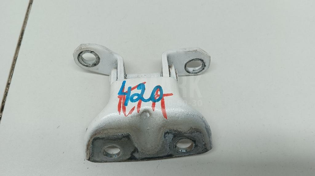 Петля двери задней правой верхняя 794202D000 Hyundai-Kia