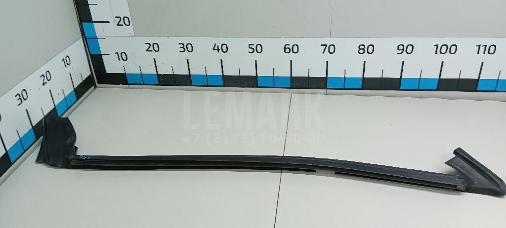 Уплотнитель стекла двери 3C8839471C5AP VAG