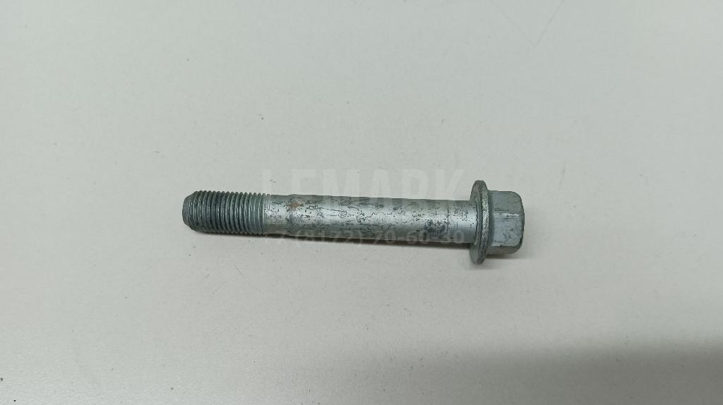 Болт переднего рычага 626172B000 Hyundai-Kia