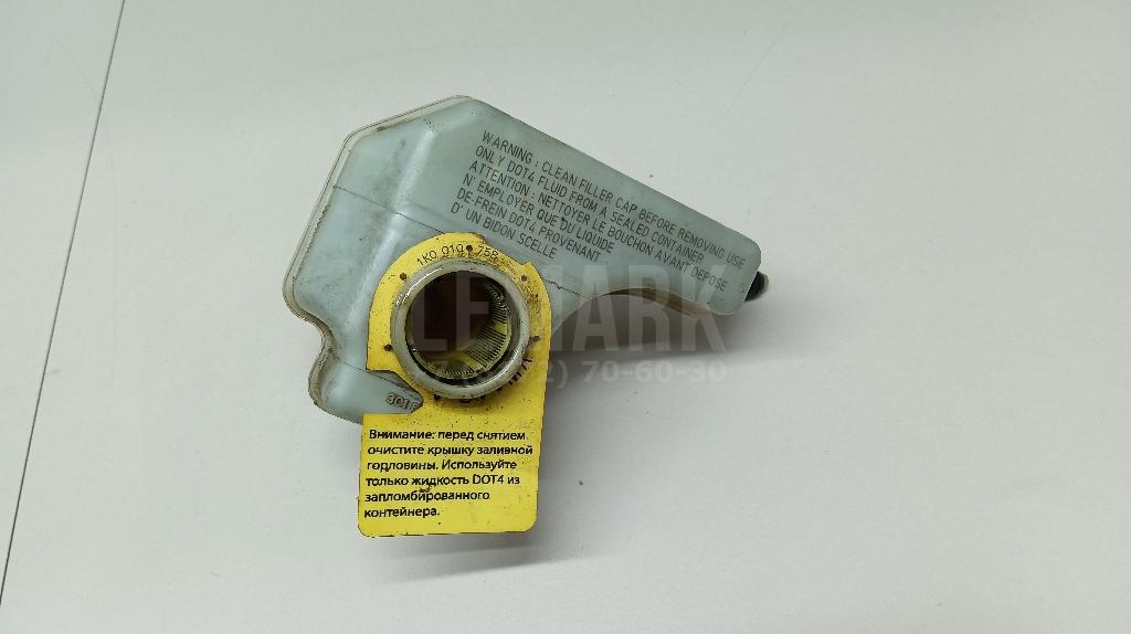 Бачок главного тормозного цилиндра 3C1611301 VAG