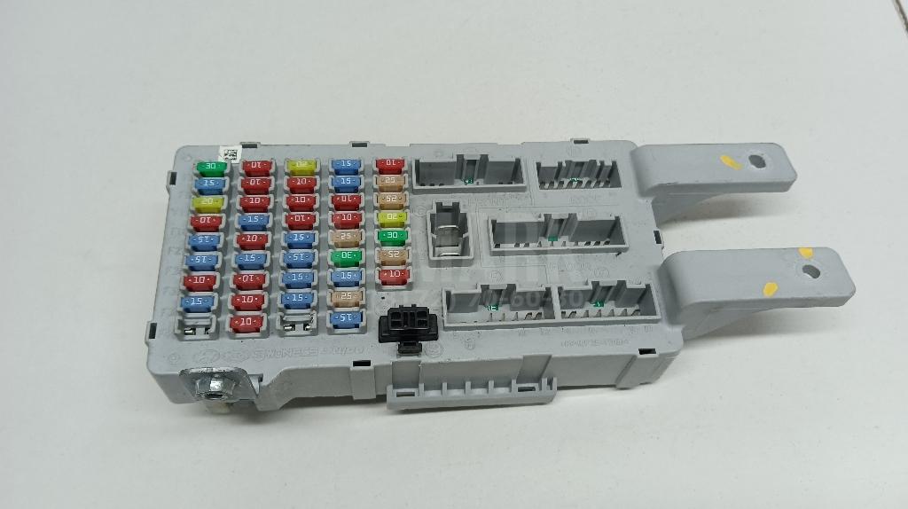 Блок предохранителей 910422B400 Hyundai-Kia