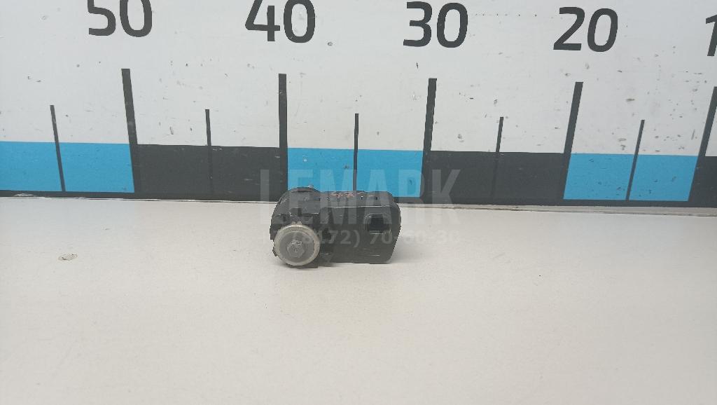 Моторчик корректора фары 921302B000 Hyundai-Kia