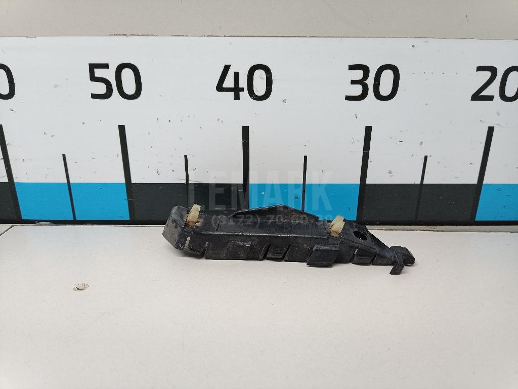 Кронштейн переднего бампера правый 865162B700 Hyundai-Kia