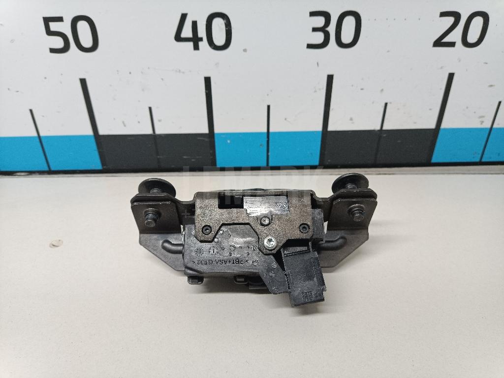 Замок багажника 13587646 GM