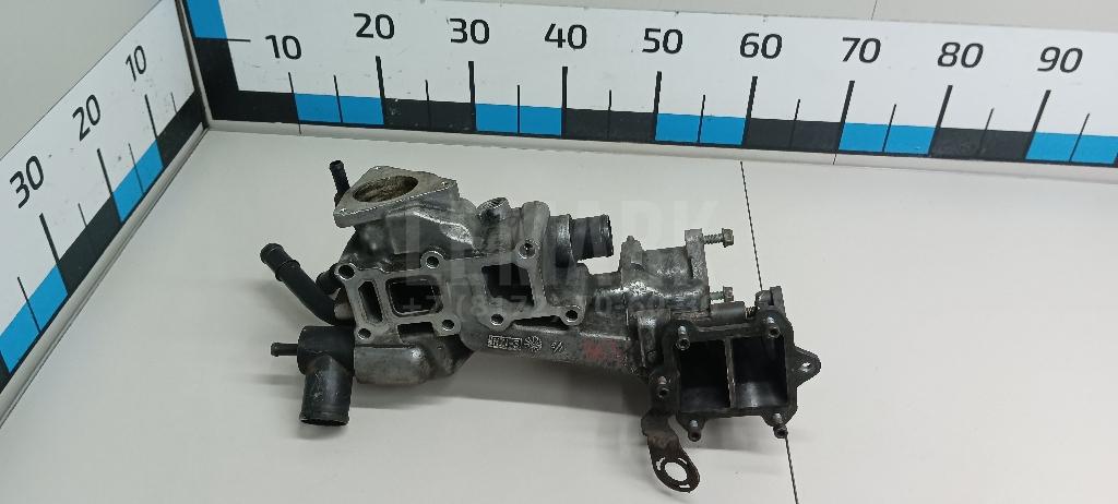 Корпус термостата 256102F001 Hyundai-Kia