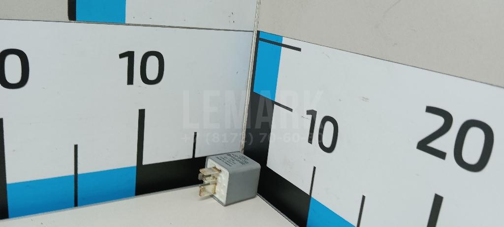Реле электробензонасоса 4D0951253 VAG