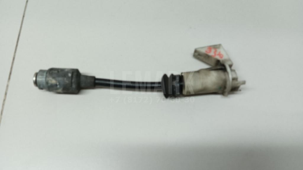 Тяга замка капота 1355231 Ford
