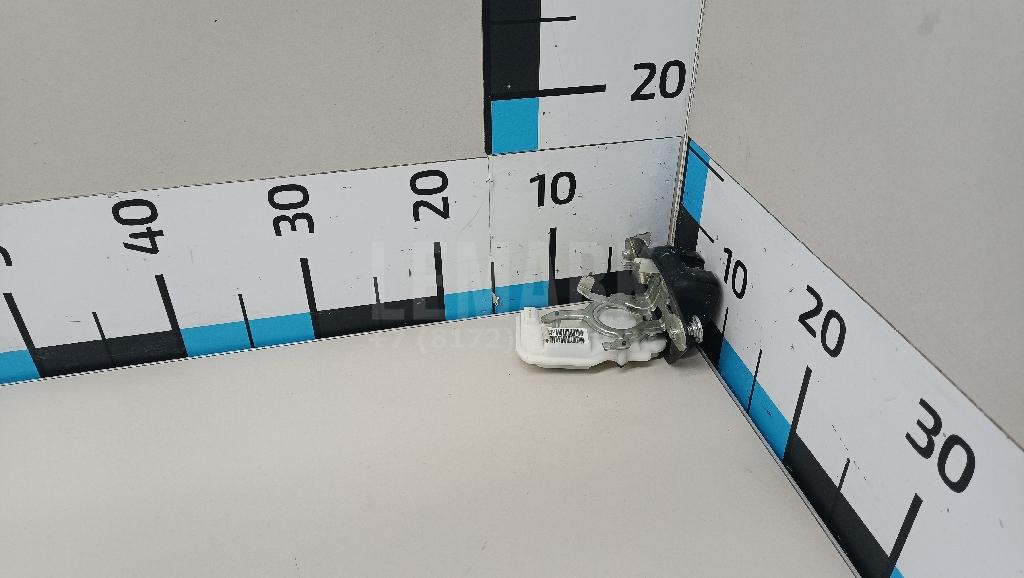 Замок багажника