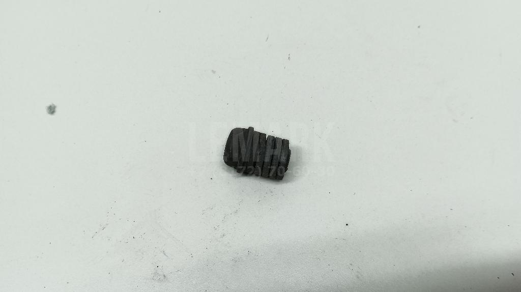 Отбойник капота 1160724 GM