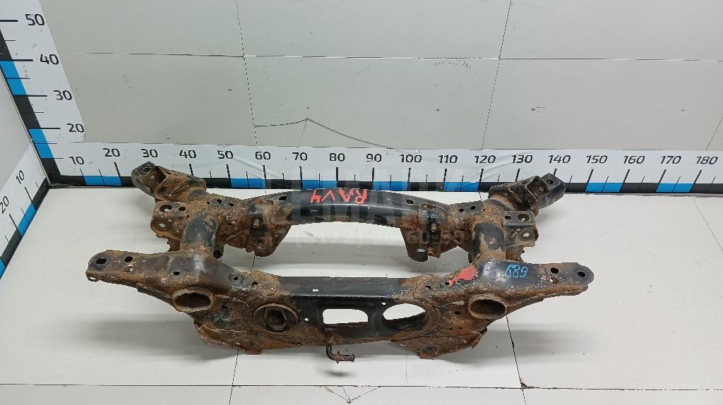 Балка задняя 5120642062 Toyota