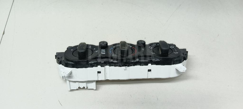 Блок управления отопителем 1896669 Ford