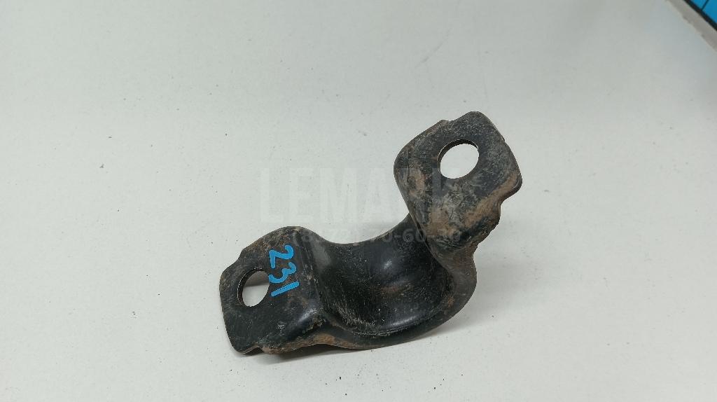 Кронштейн крепления переднего стабилизатора 1683459 Ford