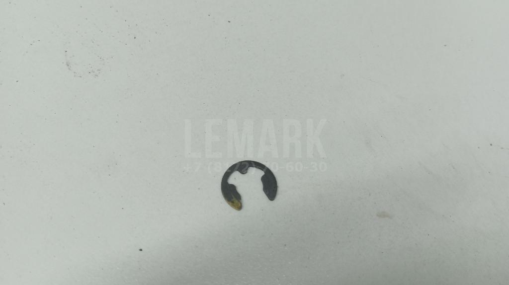 Кольцо стопорное 1085224 Ford