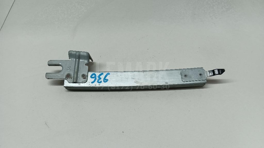 Направляющая стекла двери 82216JD000 Nissan