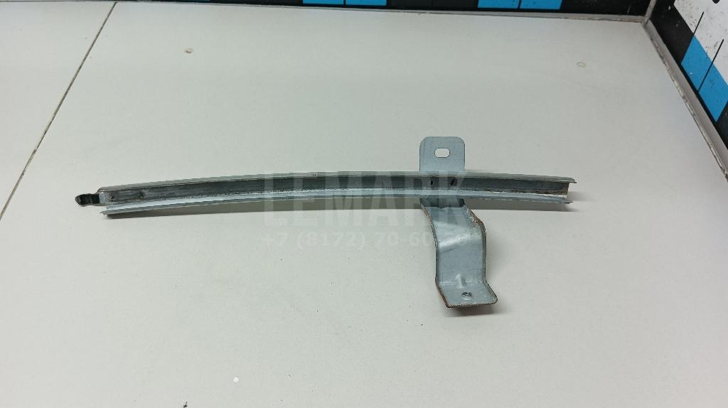 Направляющая стекла двери 80214JD000 Nissan