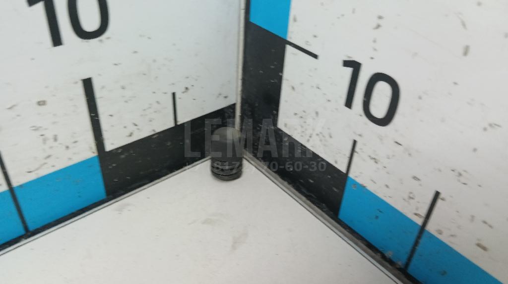 Отбойник крышки багажника 81738C9000 Hyundai-Kia