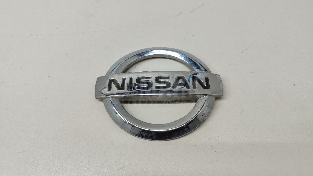 Эмблема на крышку багажника 848962DU0D Nissan