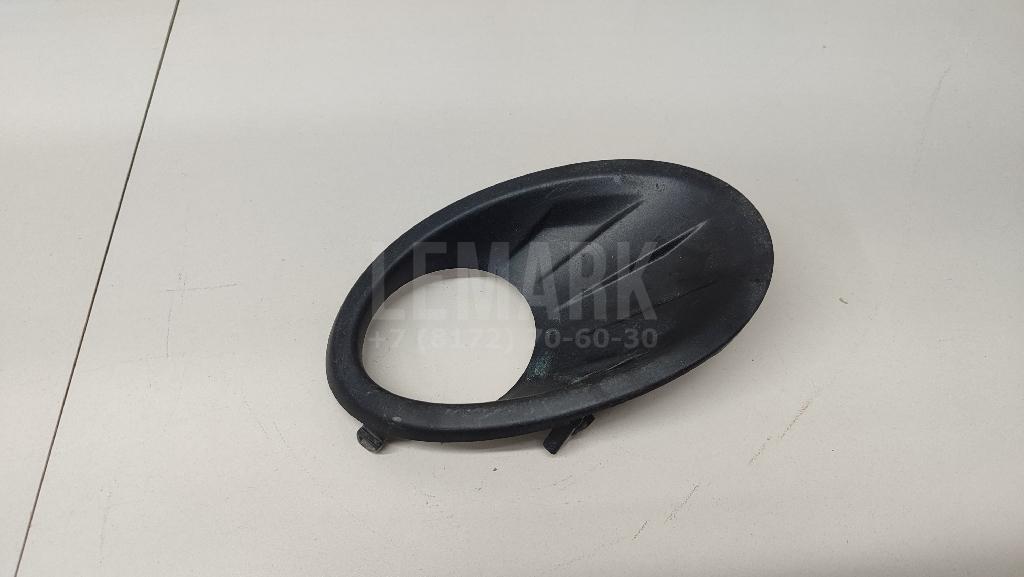 Рамка противотуманной фары правой 62256BR03A Nissan