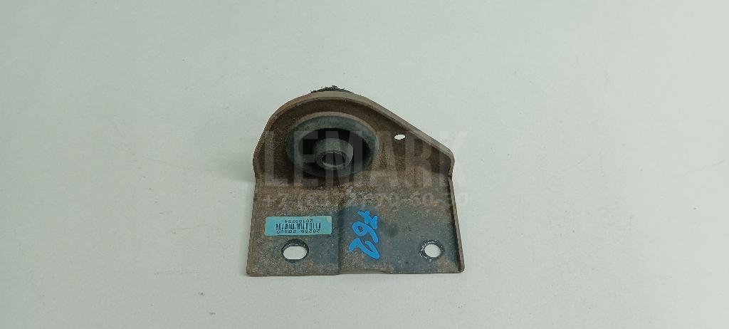 Кронштейн интеркулера 282592B800 Hyundai-Kia