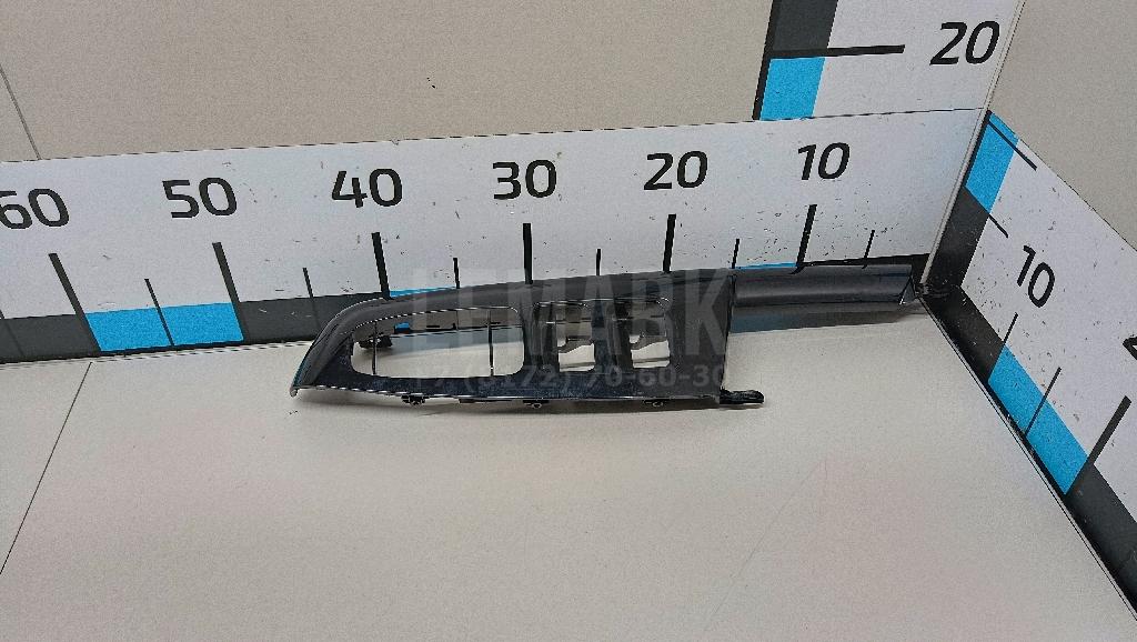 Накладка блока управления стеклоподъемниками 93570F1020FHV Hyundai-Kia