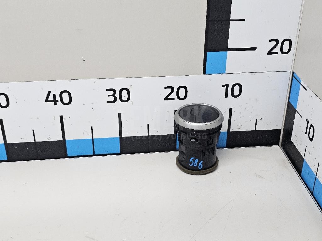 Дефлектор воздушный 68760JD10A Nissan