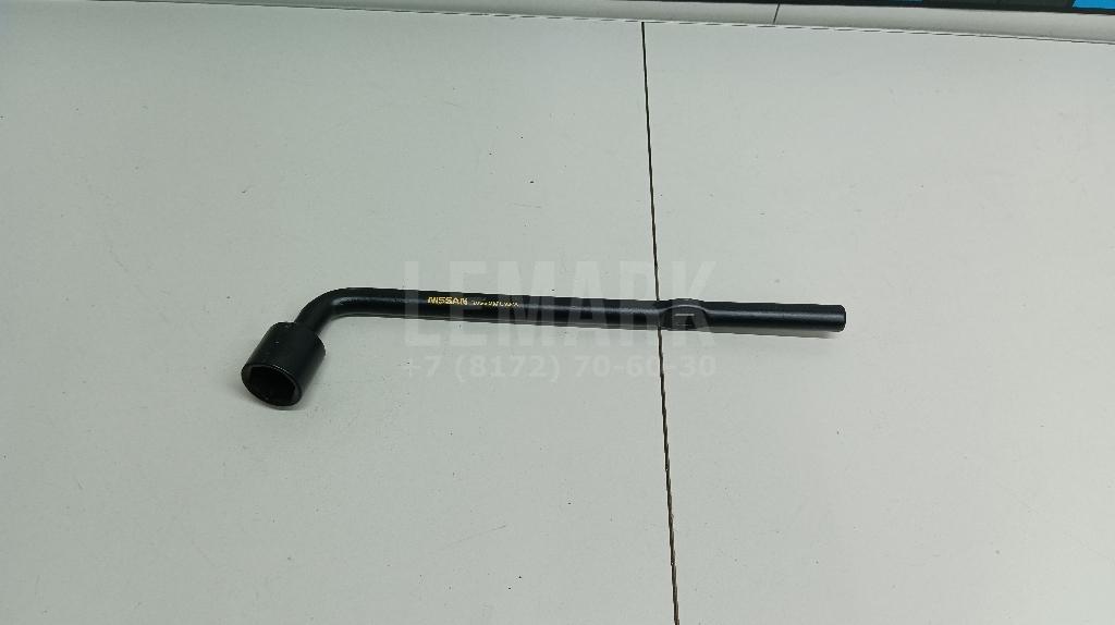 Ключ баллонный 99545EY10A Nissan