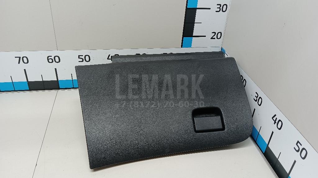 Бардачок 685104CM1A Nissan