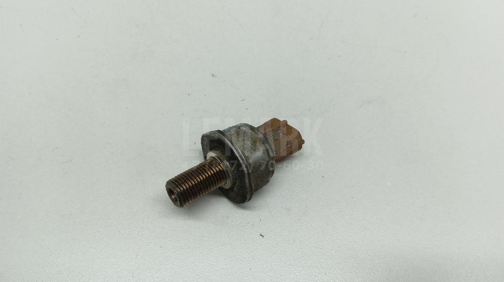 Датчик давления топлива 166381LA0A Nissan