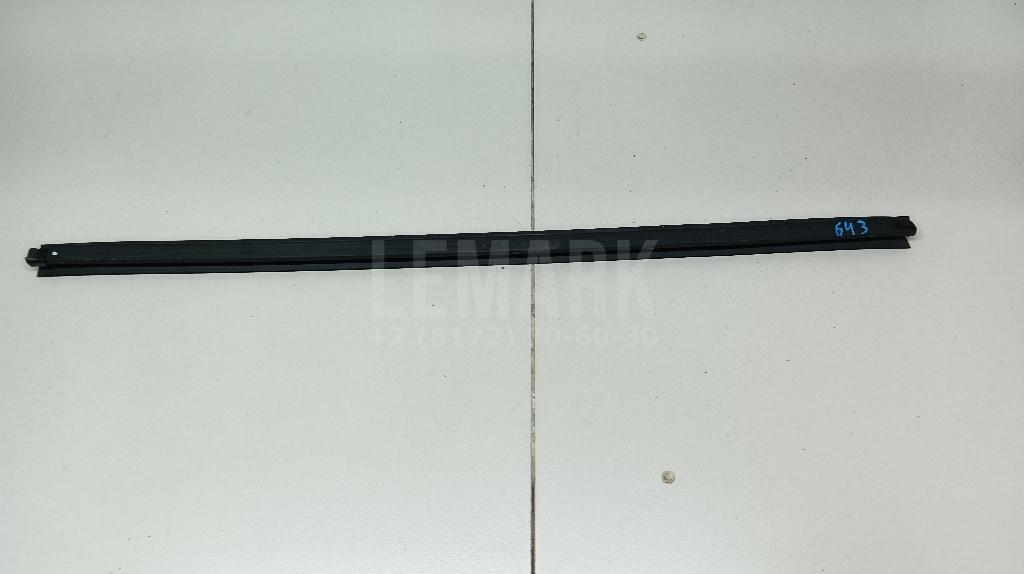 Накладка стекла заднего левого 83210D3000 Hyundai-Kia