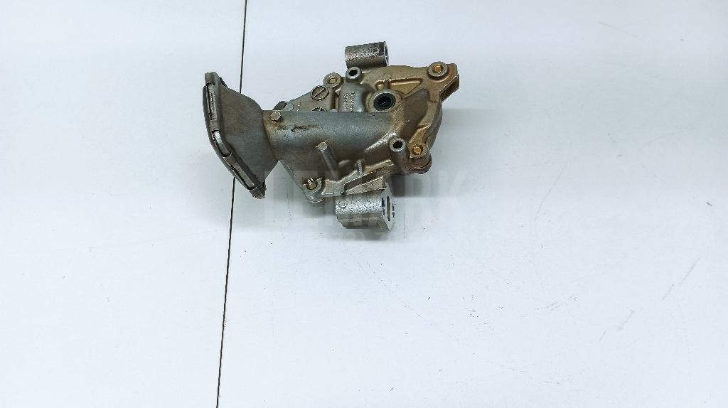Насос масляный 1510037030 Toyota