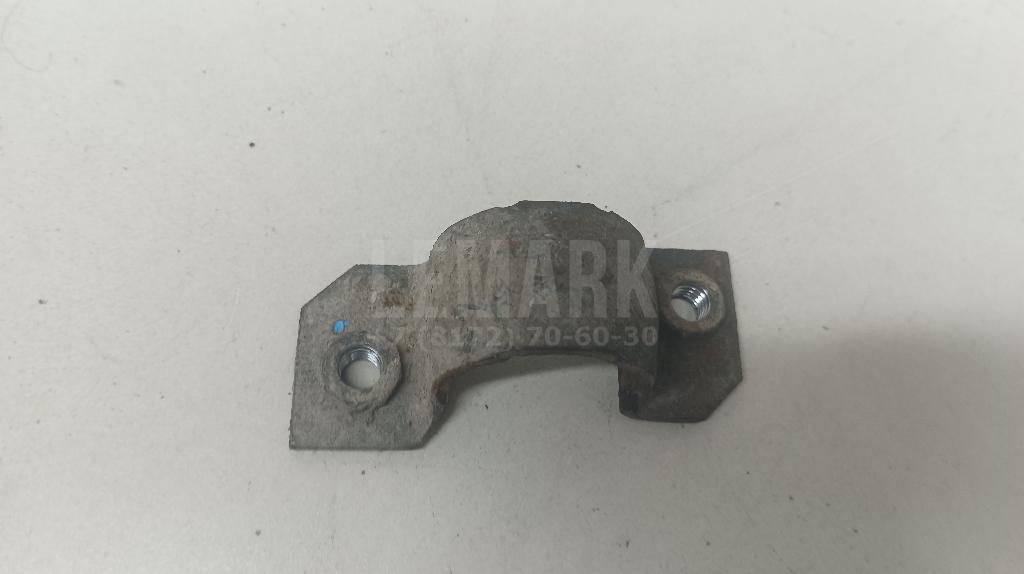 Кронштейн крепления переднего стабилизатора 6Q0411333B VAG
