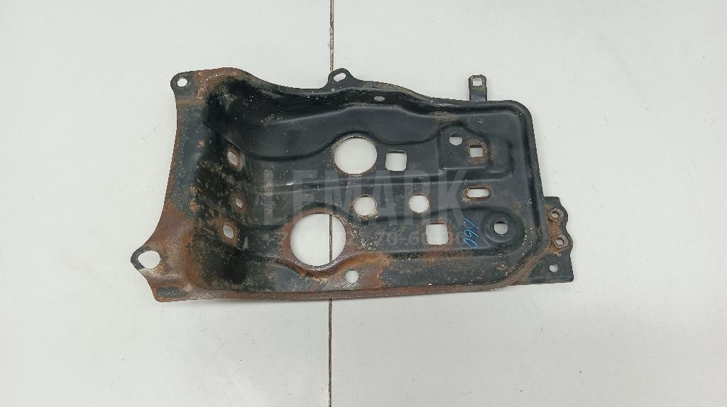 Крепление АКБ (корпус/подставка) 7441042011 Toyota
